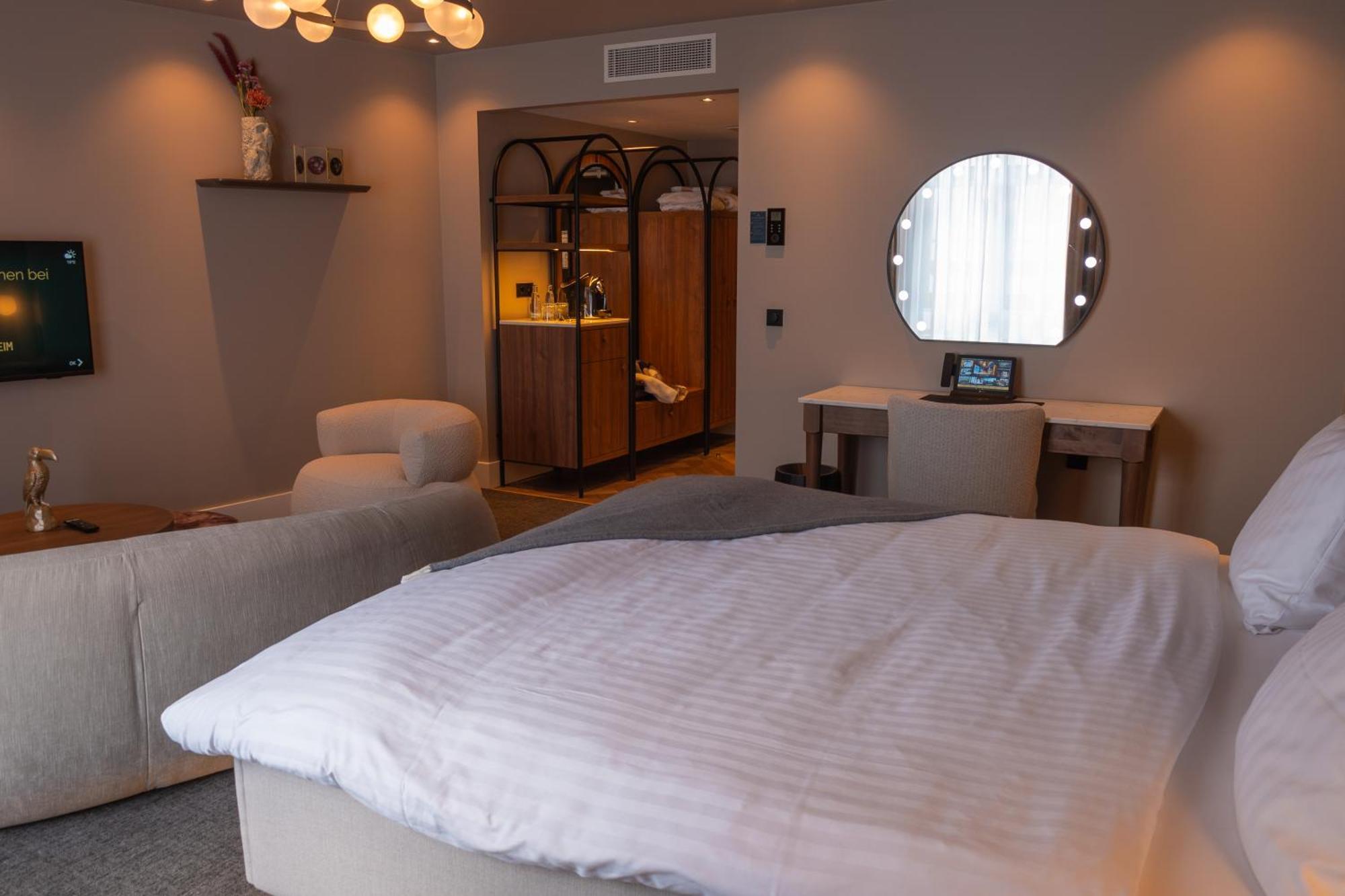 Van Der Valk Hotel ฮิลเดสไฮม์ ภายนอก รูปภาพ