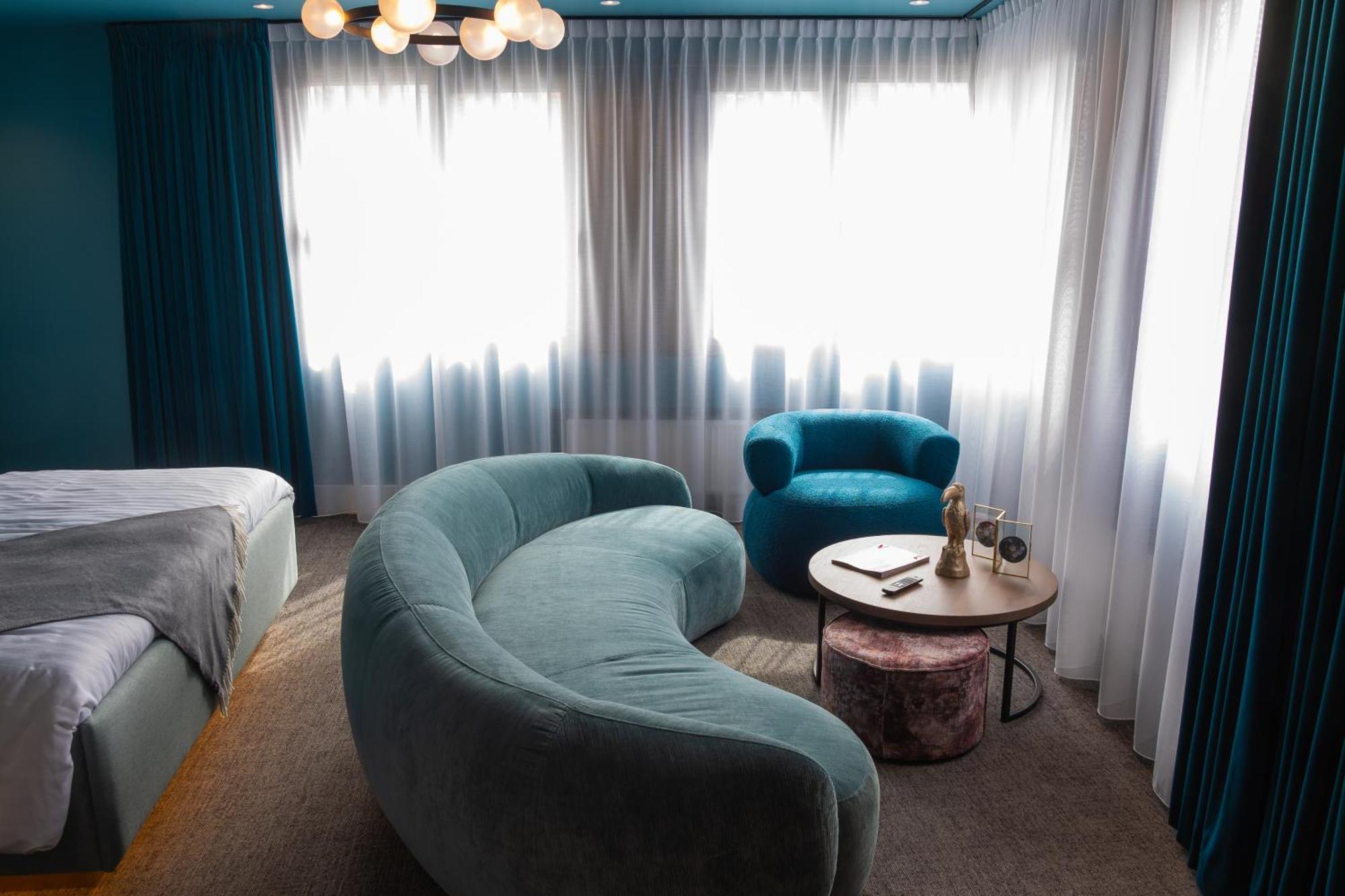 Van Der Valk Hotel ฮิลเดสไฮม์ ภายนอก รูปภาพ