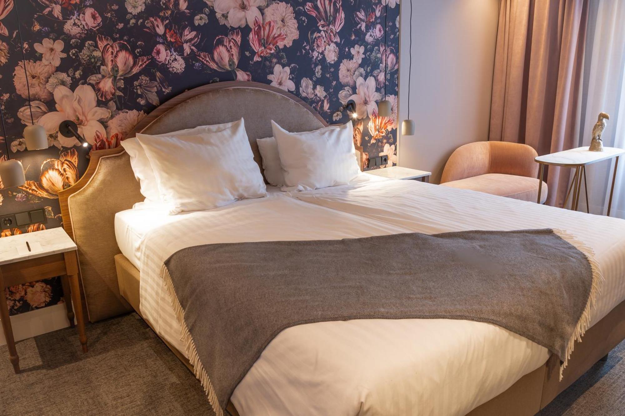 Van Der Valk Hotel ฮิลเดสไฮม์ ภายนอก รูปภาพ