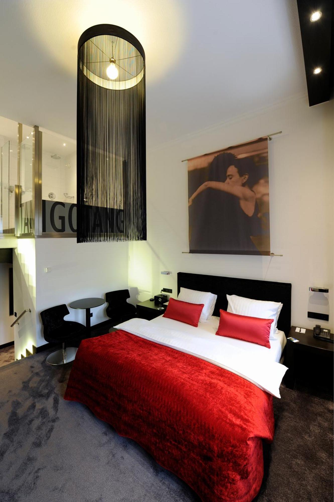 Van Der Valk Hotel ฮิลเดสไฮม์ ภายนอก รูปภาพ