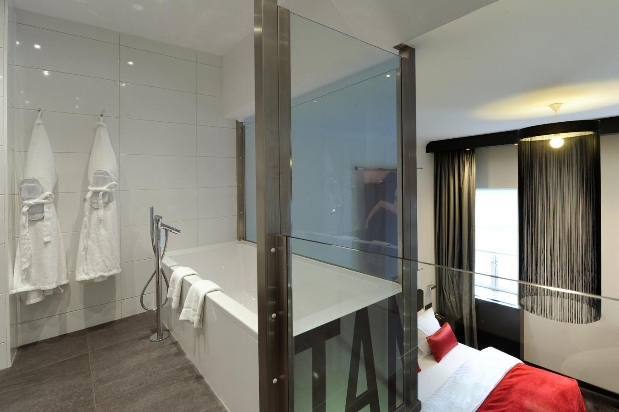 Van Der Valk Hotel ฮิลเดสไฮม์ ภายนอก รูปภาพ